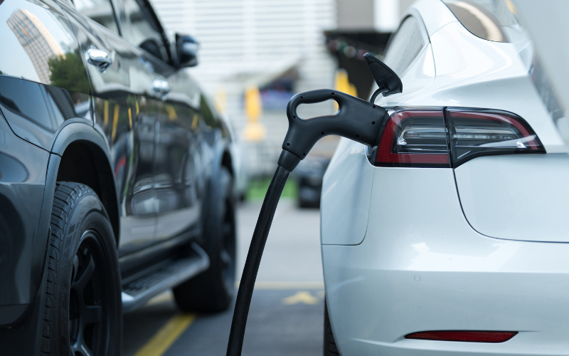 The Pros and Cons of Driving Electric Cars - image of electric car charging
